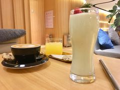 牛油果果昔-Bracket Coffee(工体店)