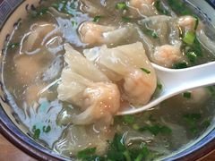 燕皮虾仁馄饨-朱洪元苏式面馆(绿宝广场店)