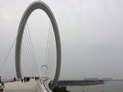 -南京眼步行桥