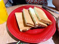 咖椰吐司-HELLO 27 意面·沙拉·帕尼尼