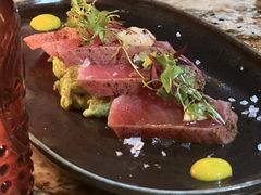 金枪鱼牛油果-BROWNSTONE布朗石西班牙餐厅(富城店)