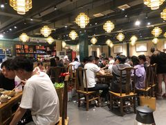 大堂-肖肖酸萝卜鱼火锅(总店)