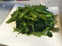 -湖庭壹品鸭王·传统北京烤鸭·别墅私房菜·庭院宵夜(江宁店)