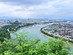 -叠彩山景区