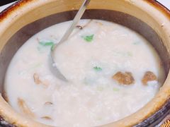 姬松茸花胶砂锅粥-潮州府·潮菜·砂锅粥(徐家汇店)