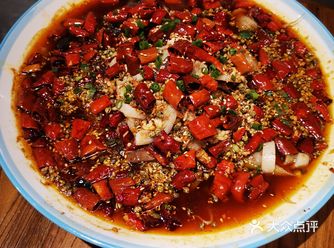 这是我见过最满意的一个小酒馆了外面门头不大