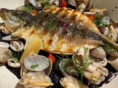 -LESCEDARS Brasserie Bistro香柏树