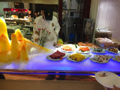 自助取餐区-荣誉国际酒店-云顶旋转餐厅