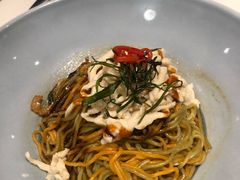 葱香田园鸡丝面-港丽餐厅(高德置地店)