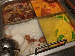 -海底捞火锅鲜切牛肉主题店(长寿路店)