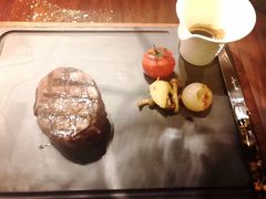 -恰餐厅及酒吧 CHAR Bar & Grill (北京丽都皇冠假日店)