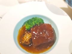 鲍鱼红烧肉-夜宴江景餐厅