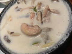 鮮椰汁雜菌雞湯-黄珍珍泰国菜馆(九龙城店)