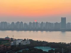 -东方豪景花园酒店·怡景旋转餐厅