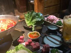 -湊湊火锅·茶憩(新中关购物中心店)