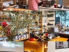 -Cafe In Little Forest
