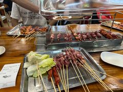 -哈尔滨小酒馆·鲜肉现穿自助烧烤(康新花园店)