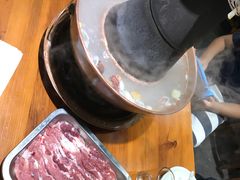 -老北京热气涮羊肉·小龙虾·烤鱼(呼玛路店)