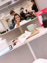 -PE SALON
