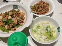 -绿草地·湘菜(悦方ID mall店)