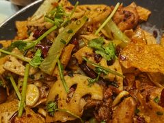 -川流不息·地道川菜·小龙虾(松东路店)