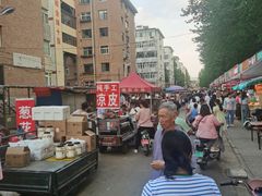 -淮海小吃街