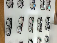 -LOGO眼镜·蔡司品牌折扣店(龙华清湖店)