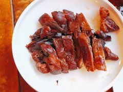 -老鼎万春卤菜(五代传承创始老店)