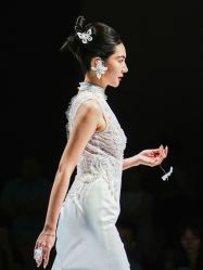 -Renee芮亦婚纱(原丽莎)