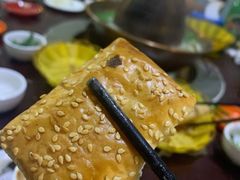-洞庭洲·防空洞火锅·烧烤·铜锅涮肉(新百广场店)