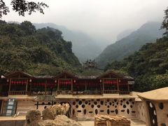 -天门沟九州驿站树上汤泉