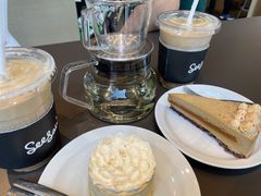 栀子花梨香拿铁-Seesaw Coffee(苏州中心店)