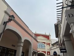 -佛罗伦萨小镇广佛名品奥特莱斯(疏港路店)