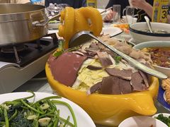-沪华海鲜大酒楼(南汇店)