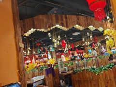 -老滇山寨•云南特色菜•地方菜•民族风情歌舞表演(金碧店)