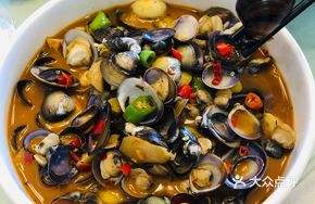 Clam and Snail Stir-fry