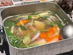 -左庭右院鲜牛肉火锅黑金店(陆家嘴中心店)