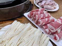-濠轩阁特色生蚝火锅(水湾路店)