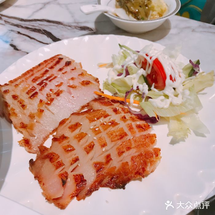 凯荟·不止酸菜鱼(广州鸿德国际店)碳烧猪颈肉图片