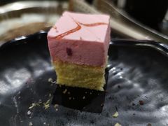-钱小主·自助回旋烤肉火锅餐厅(东方新天地店)