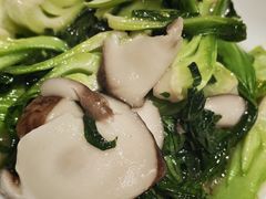 -渝信川菜 · 川味家常菜(财富购物中心店)