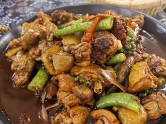 -八两八金·莱芜特色炒鸡(市南漳浦路店)