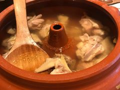 -云海肴·汽锅鸡·云南菜(天山百盛优客店)