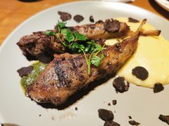 -JINNS锦时 steak&pizza(浸信会礼拜堂旧址店)
