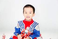 -小熊维尼高端儿童摄影(福田新洲店)