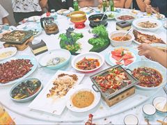 -大鸭梨烤鸭店(金顶街店)