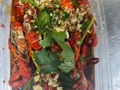 经典蒜香小龙虾-阿青龙虾·烧烤大排档(湖里万达店)