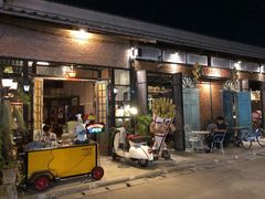 -席娜卡琳火车铁道夜市