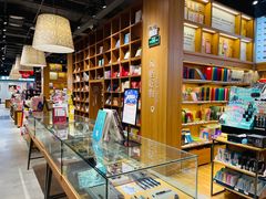 -百新书局(尚悦湾店)