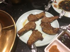 烤法式羊排-猪啊牛呀羊啊铜盘烤肉(正大广场店)